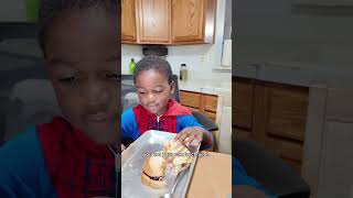 My 3 year old cutting his PB&J sandwich all by himself! 😳🥹