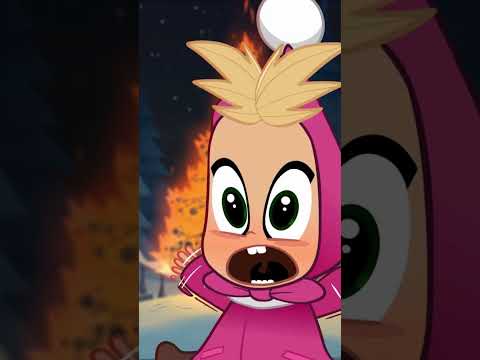 И такое бывает 💁🏼‍♀️🎆  #Shorts #машаимедведь #ОпятьНовыйГод#MashaandtheBear