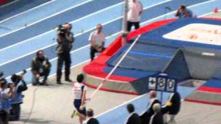 CIMG1205.AVI Renaud Lavillenie 6.16m 20'2 1/2 1st attempt World Record Paris 3/5/11
