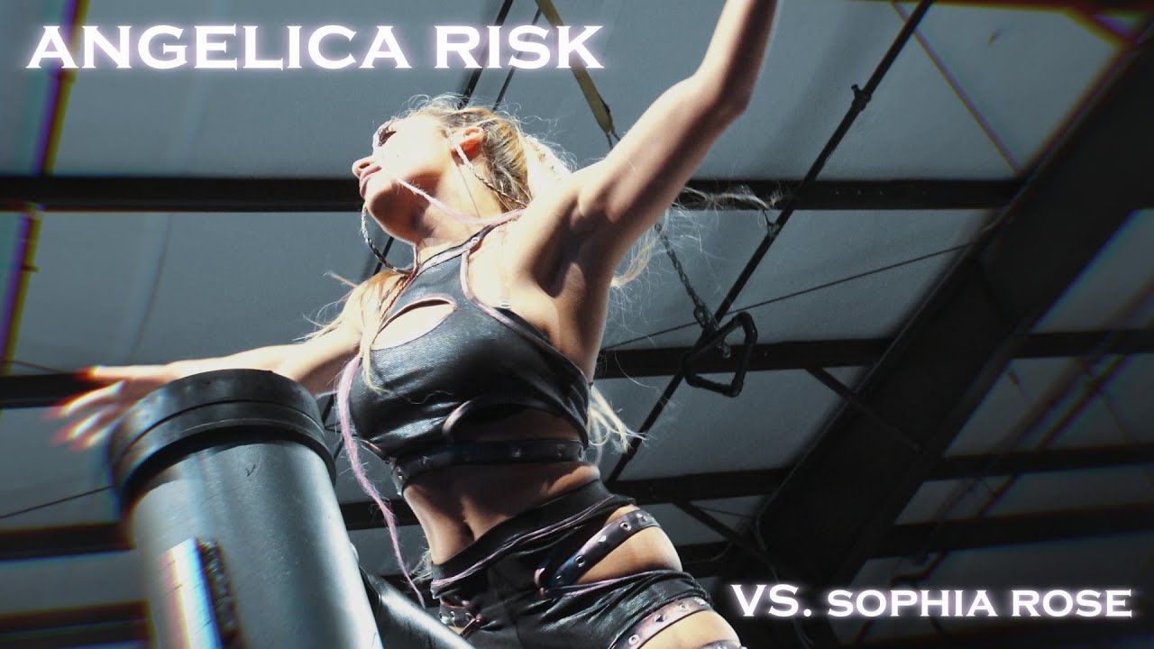 Angelica Risk VS. Sophia Rose