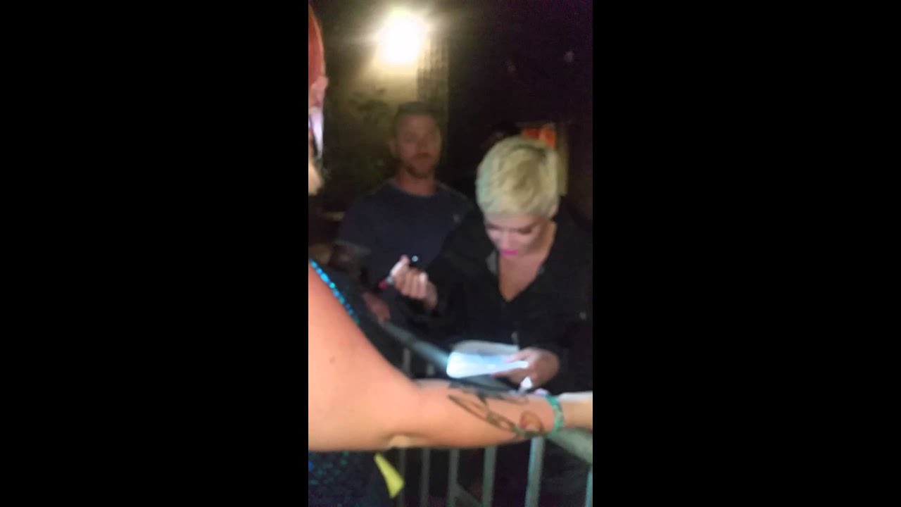 Showing Halsey my Tattoo of Her