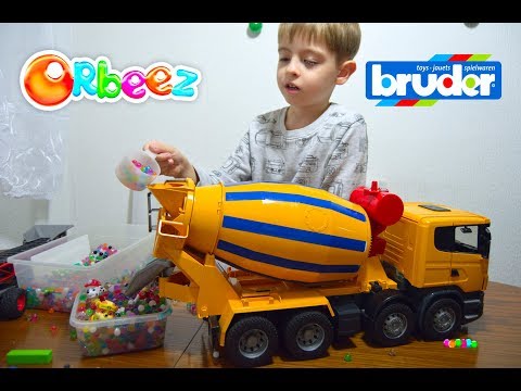 БРУДЕР Бетономешалка СКАНИЯ для детей полная ОРБИЗ/BRUDER SCANIA mixer for kids complete with ORBEEZ