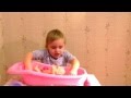 ВЛОГ Милана играет купает карапуза VLOG Milana plays bathe toddler