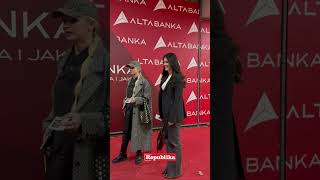 Marija Kilibarda i Maja Mandžuka stigle na spektakl Erosa Ramacotija u Beogradskoj Areni