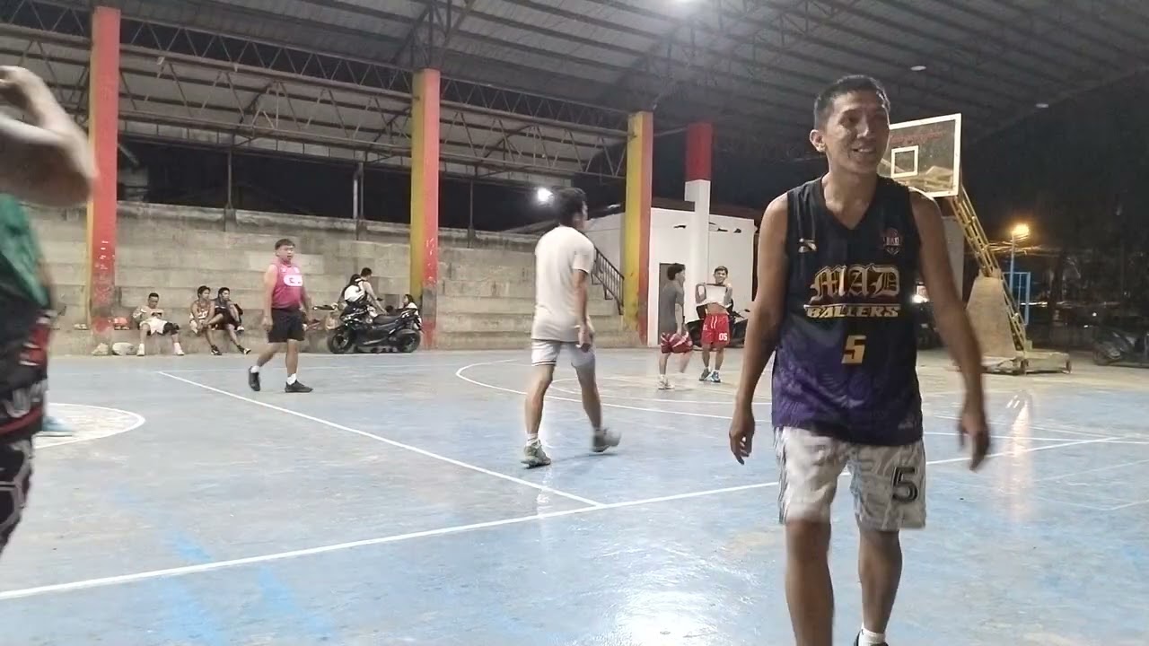 Sanrio hoopers bull club nice game 