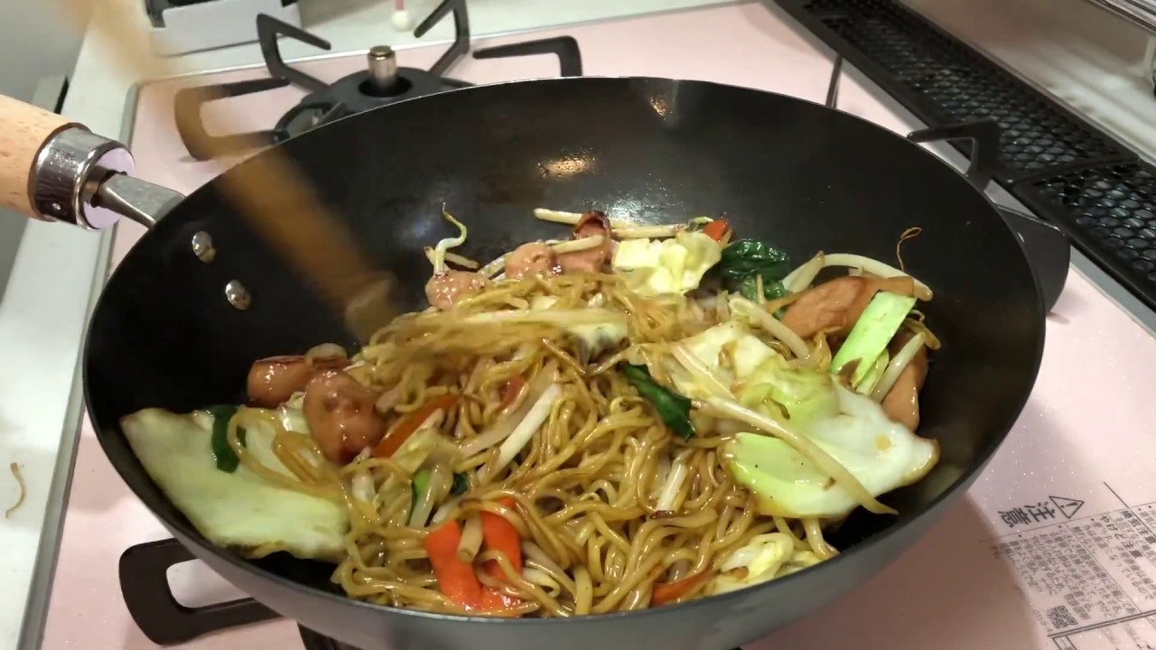リバーライト 極japan の炒め鍋で焼きそばを作る Youtube