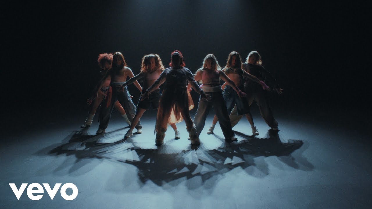 koldblok, Bklava - Pull Up (Official Video) adlı videoyu YouTube'da izle koldblok, Bklava - Pull Up (Official Video) adlı videoyu YouTube'da izle