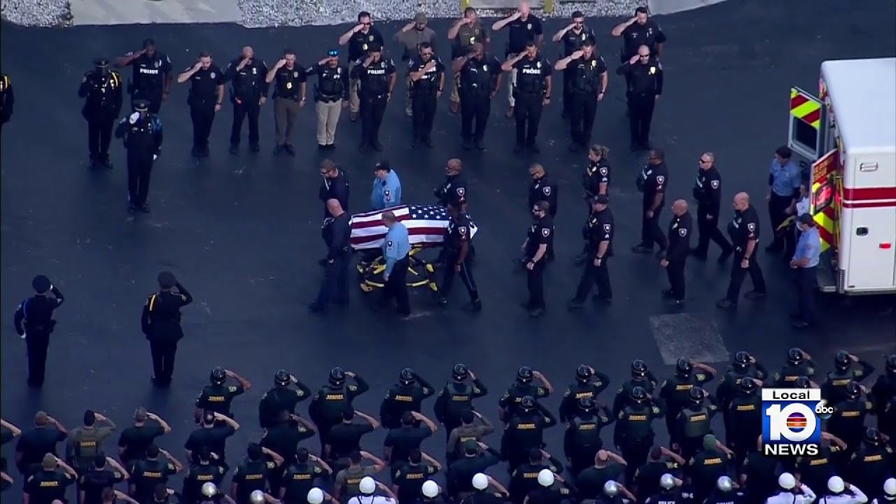 Procession held after Pembroke Pines PD motorman dies in crash - YouTube