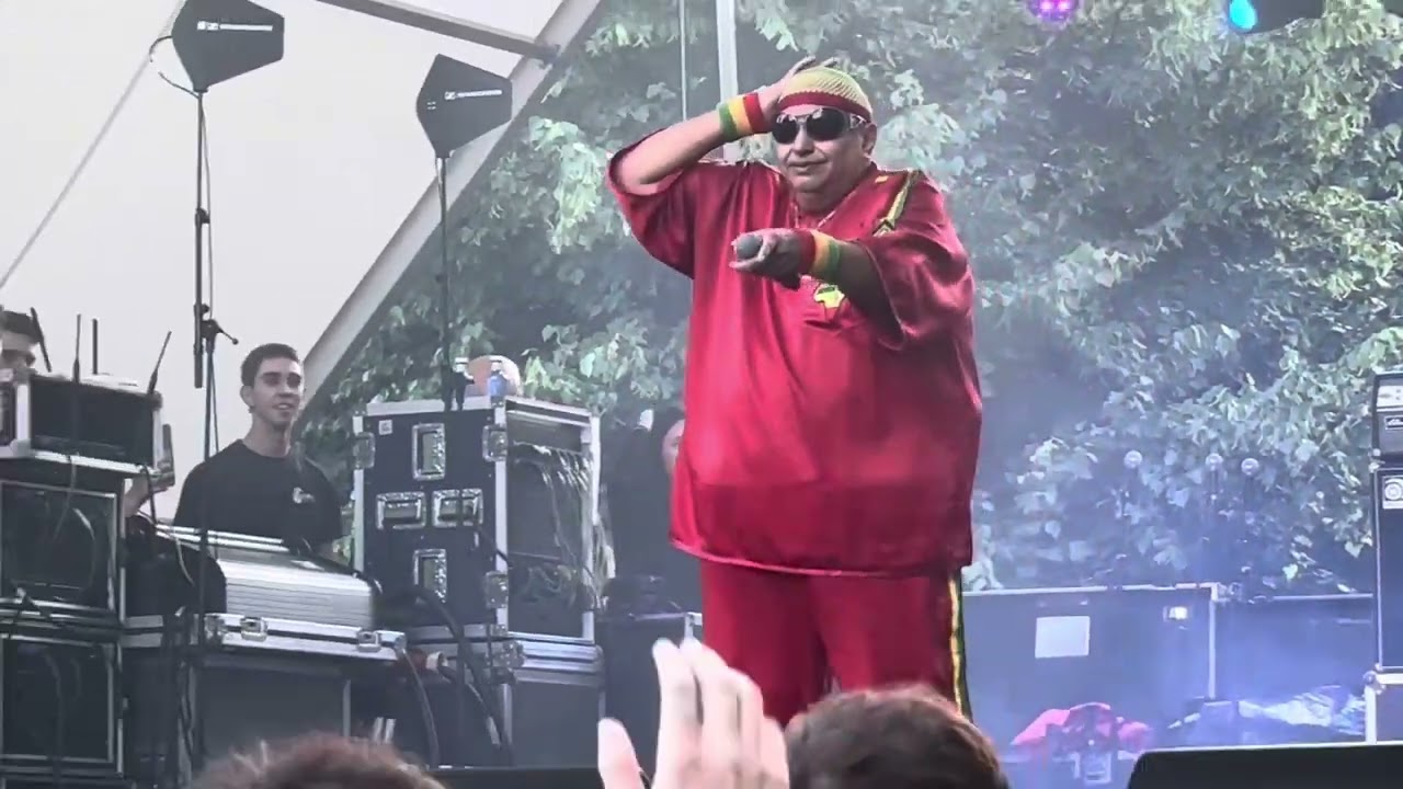 King África - Bomba . Live at Surfing de Lerez