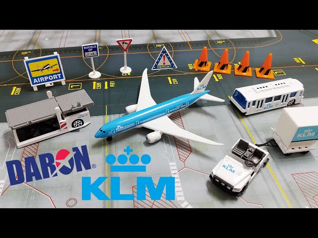 Daron KLM 787 Airport Playset Unboxing & Play - YouTube