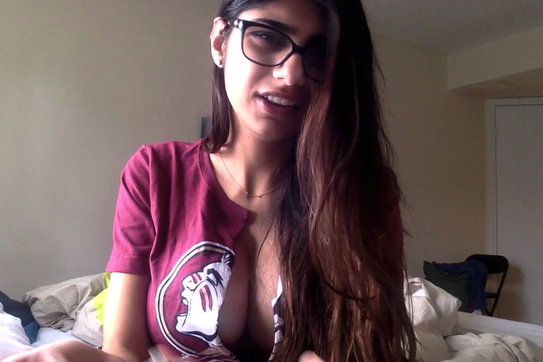 Mia Khalifa Quarterback