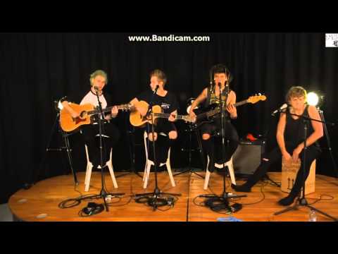 5 seconds of summer - Out of my limit acoustic (Livestream)