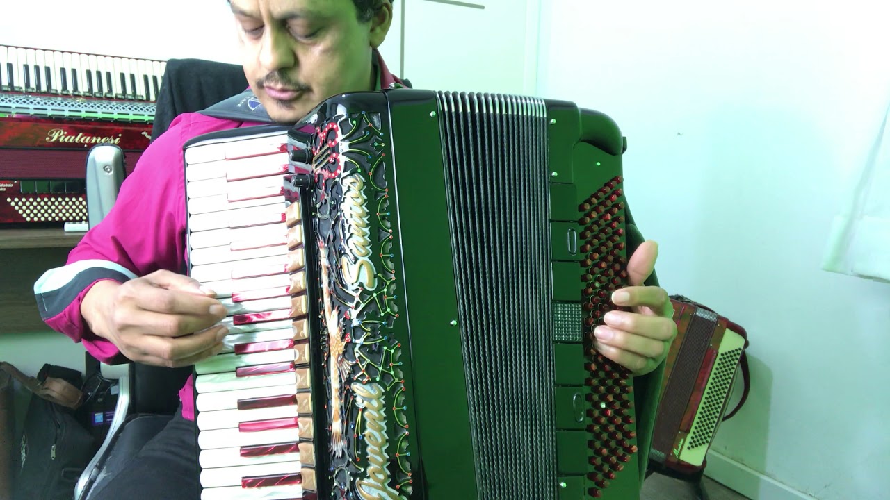 Video Aula Acordeon - Dançando com ela.