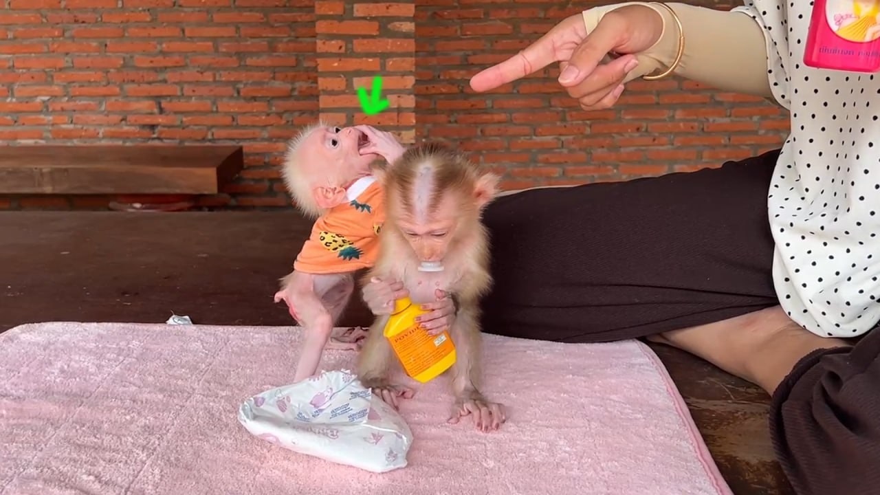 Mom Discipline Baby Minea To Sit Down & Let her Cleaning her Wound