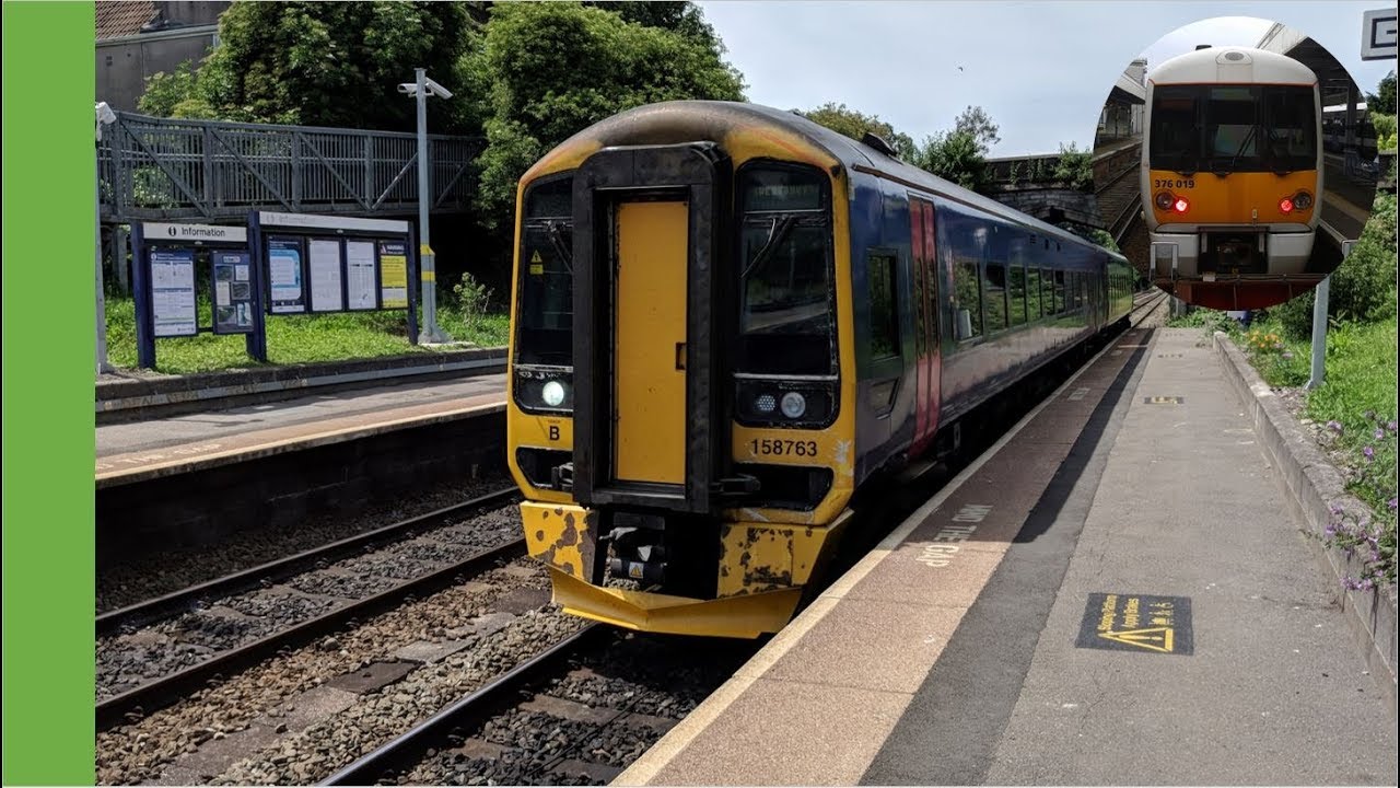 Trains at Oldfield Park