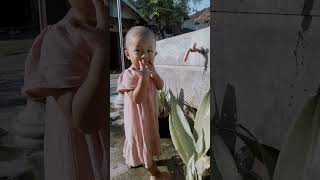 TISHA MAIN AIR #viral #cutebaby #baby #bayivlog #funny #masyaallahtabarakallah #22bulan #fyp