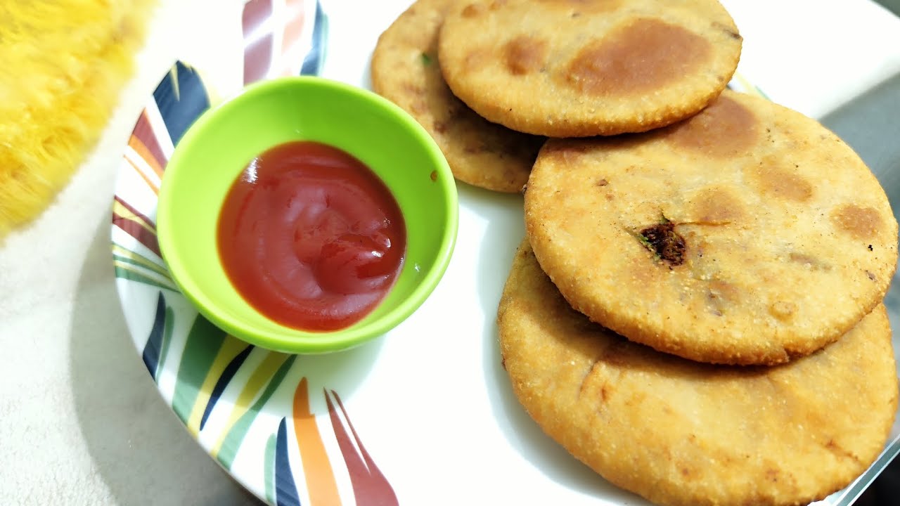 Matar kachori.....!(Puja rasoi)