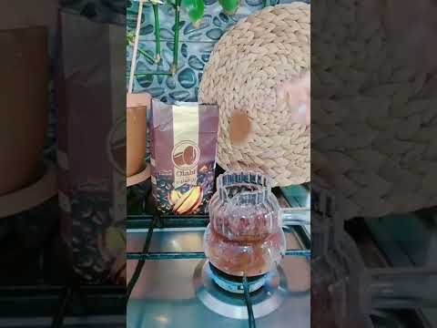 وأسكبوا في فنجان قهوة الصباح ماشئتم من بوحكم ليغدو الصباح بهمساتكم أجمل