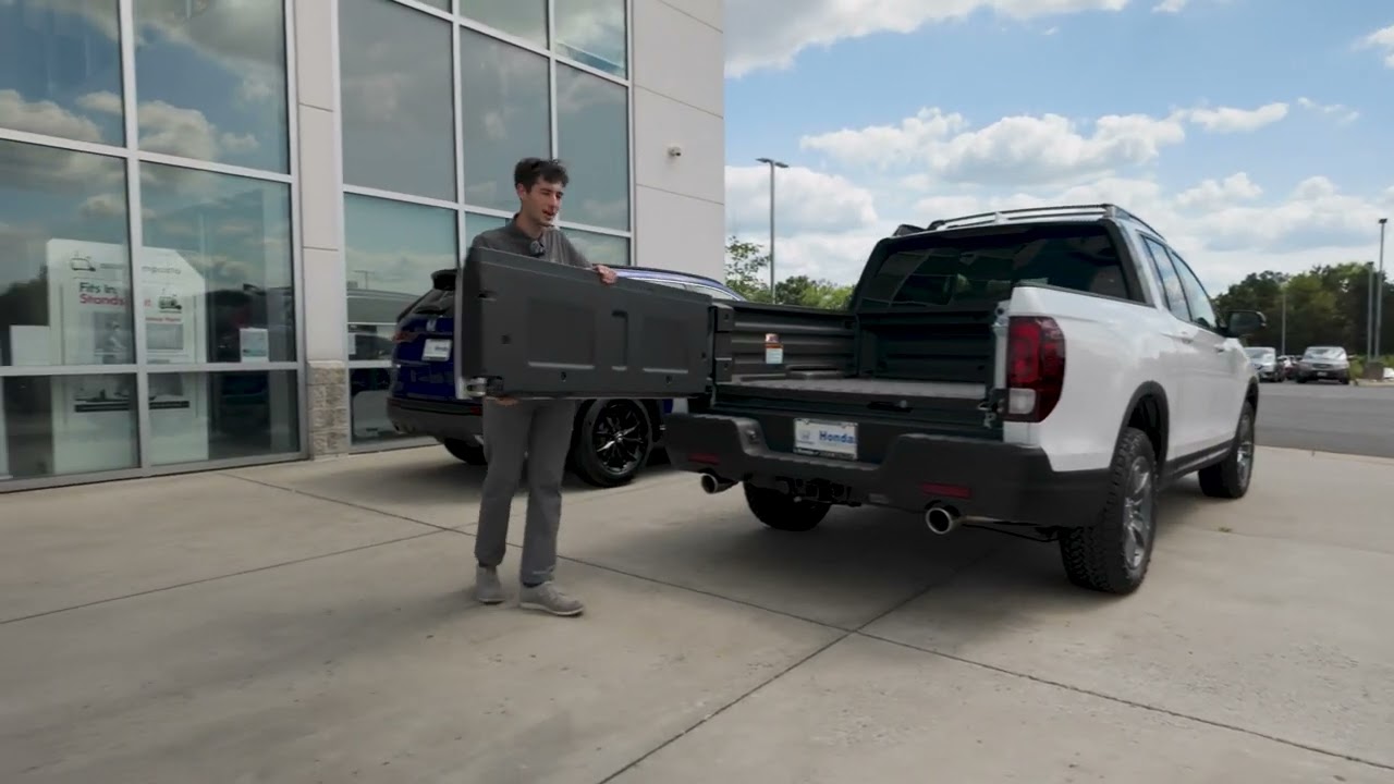 Honda of Chantilly Did You Know? Honda Ridgeline Dual Action Tailgate Washington DC MD Chantilly