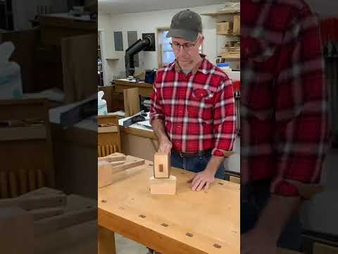 Video: Kan du bruge en gummihammer til mejsling?