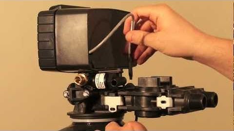 Fleck 5600 SXT Water Softener Bypass & Turbine Assembly - aQuatell.com