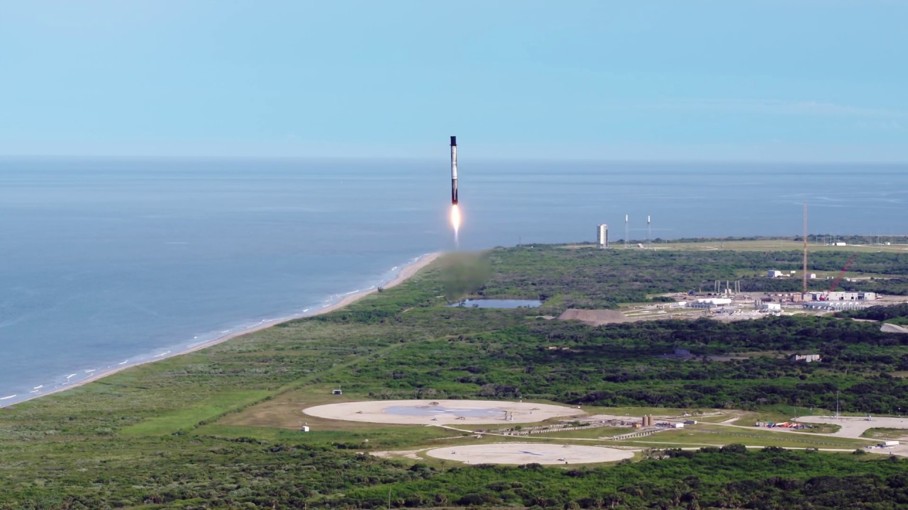 CRS-18 | LZ Landing Footage - CRS-18 | LZ Landing Footage