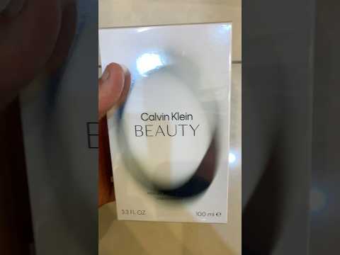 Calvin Klein |