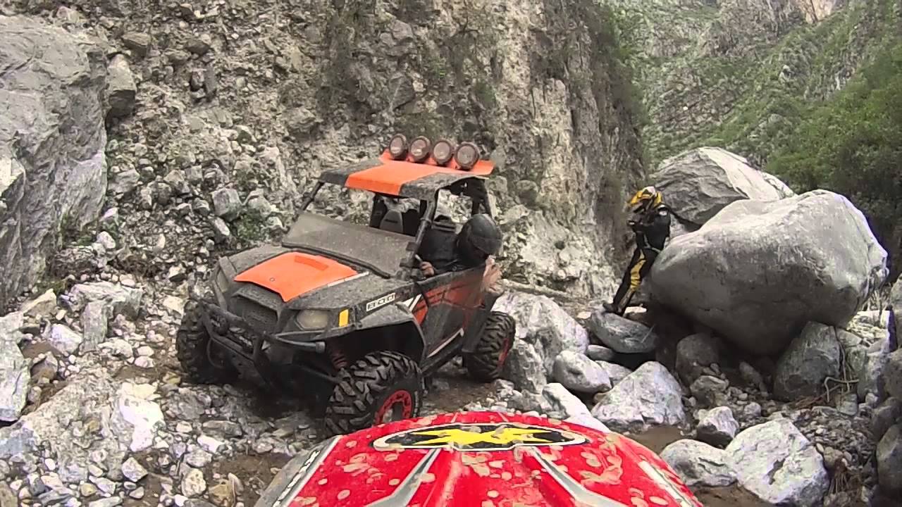 Salida a la Cascada del Salto N.L.