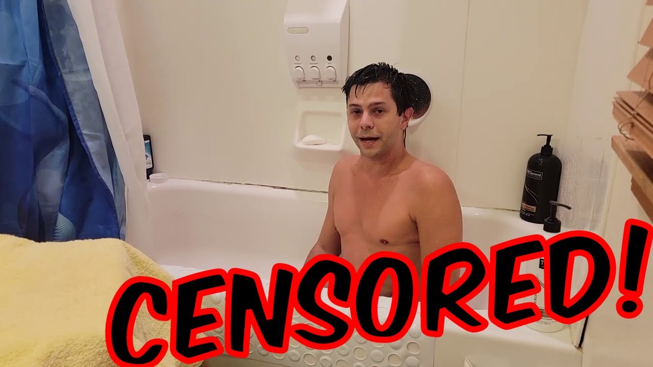 Why I Have A Bath Mat On The Side Of My Tub (Wheelchair user