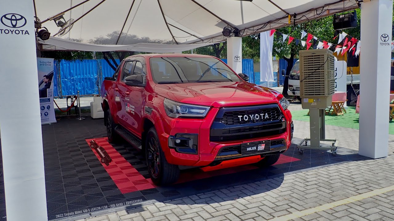 Toyota Hilux GR-S (AN120) - POV Test Drive