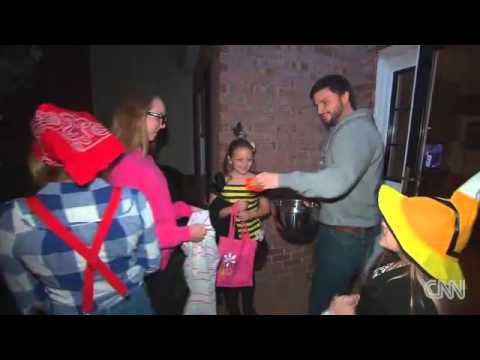 Lennon & Maisy Stella {CNN - Halloween}