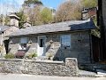 Luxury Cottage for 2 in a lovely Snowdonia village