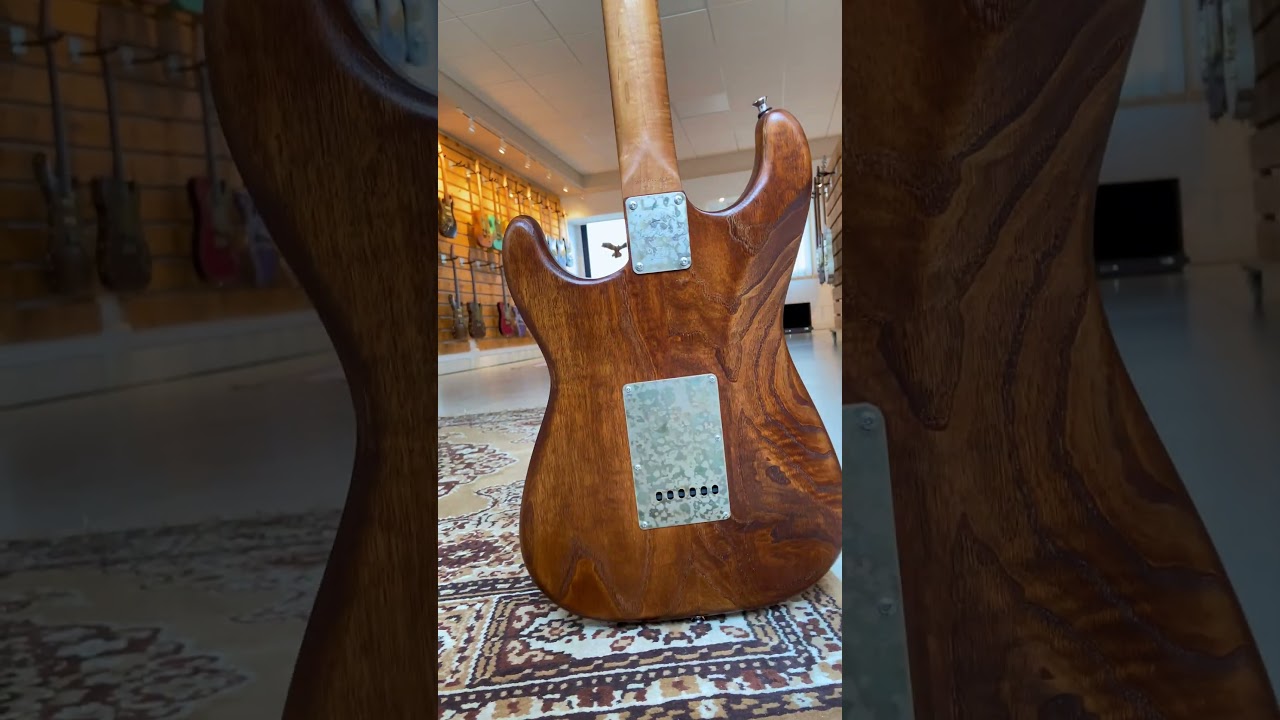 Paoletti Alfa Wine – Italian Custom Shop Guitar 