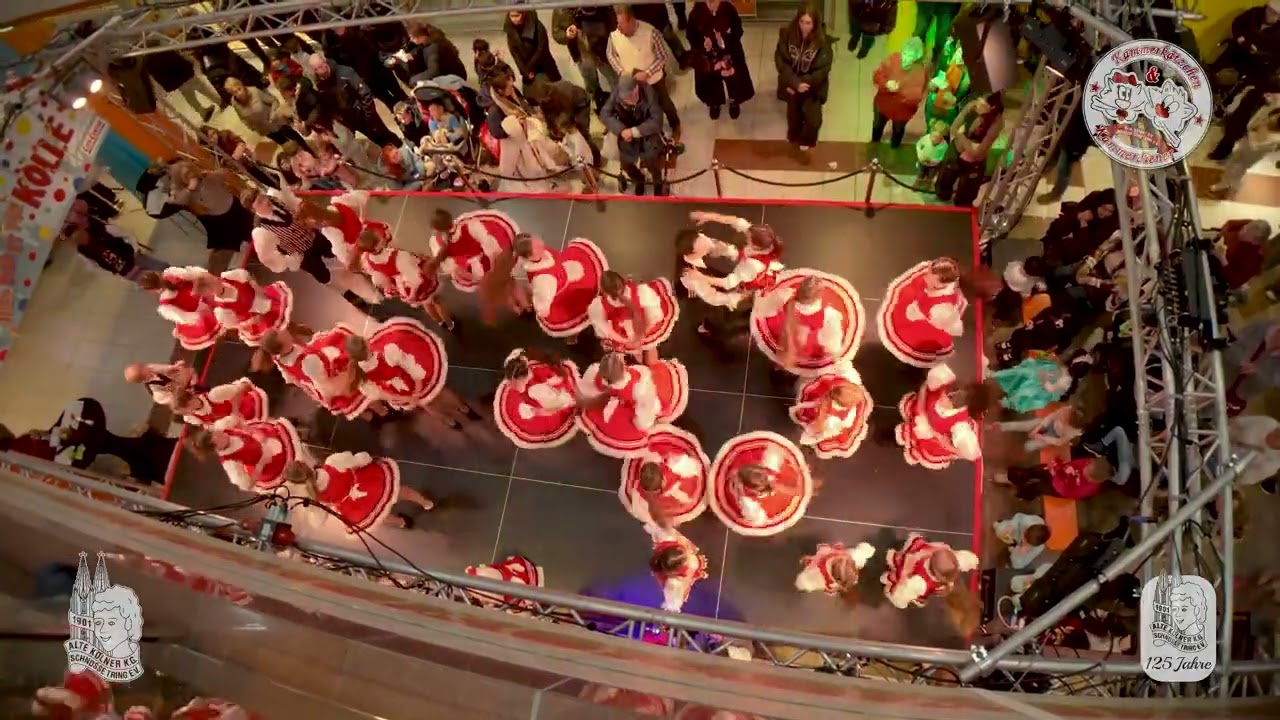 Auftritt der Jugendtanzgruppe Kammerkätzchen & Kammerdiener im City-Center Chorweiler