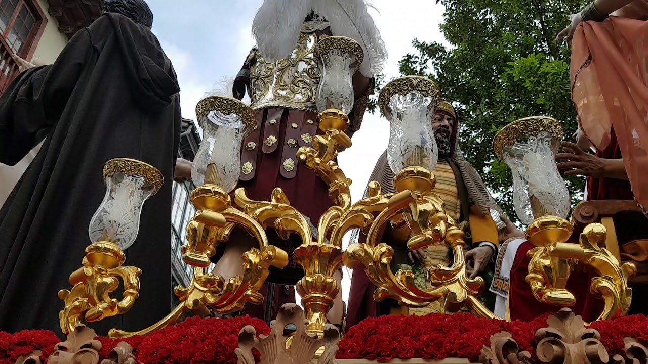 Procesion Extraordinaria de la Hermandad de los Estudiantes.  Oviedo 9-6-2018