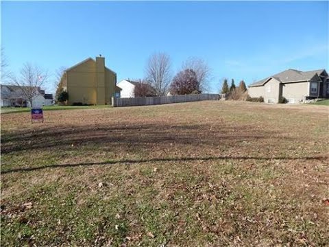 130 Shoreline Drive, Louisburg, KS home video tour