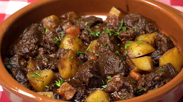 ¡estofado de ternera con patatas! 😍 ¡Esta comida es una MARAVILLA!