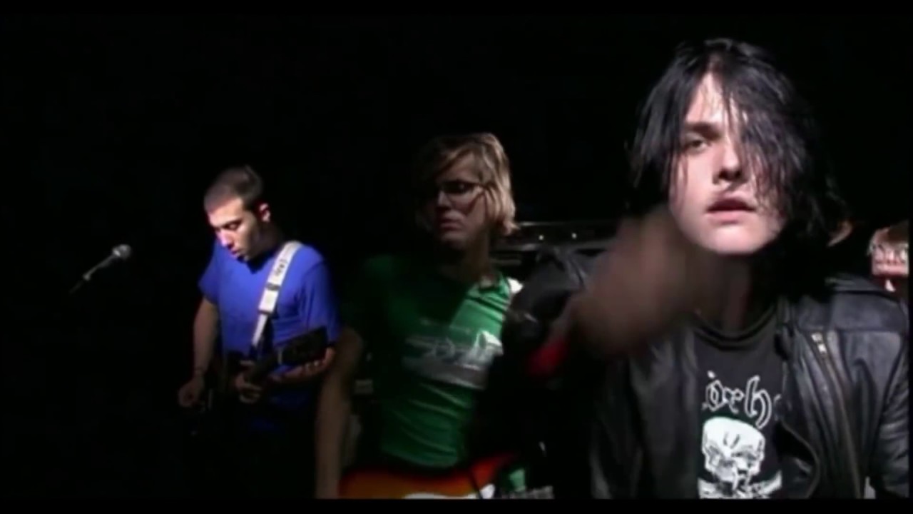 My Chemical Romance - "Honey This Mirror Isnt Big Enough For The Two Of Us" [Official Music Video]