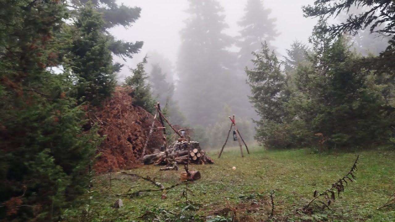 «Καταφύγιο BUSHCRAFT shelter από τη Γη και το Ξύλο»