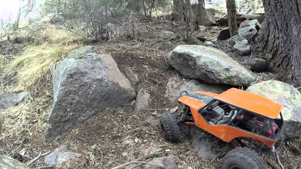 Scale Run Axial Deadbolt, and 2 Wraiths YouTube