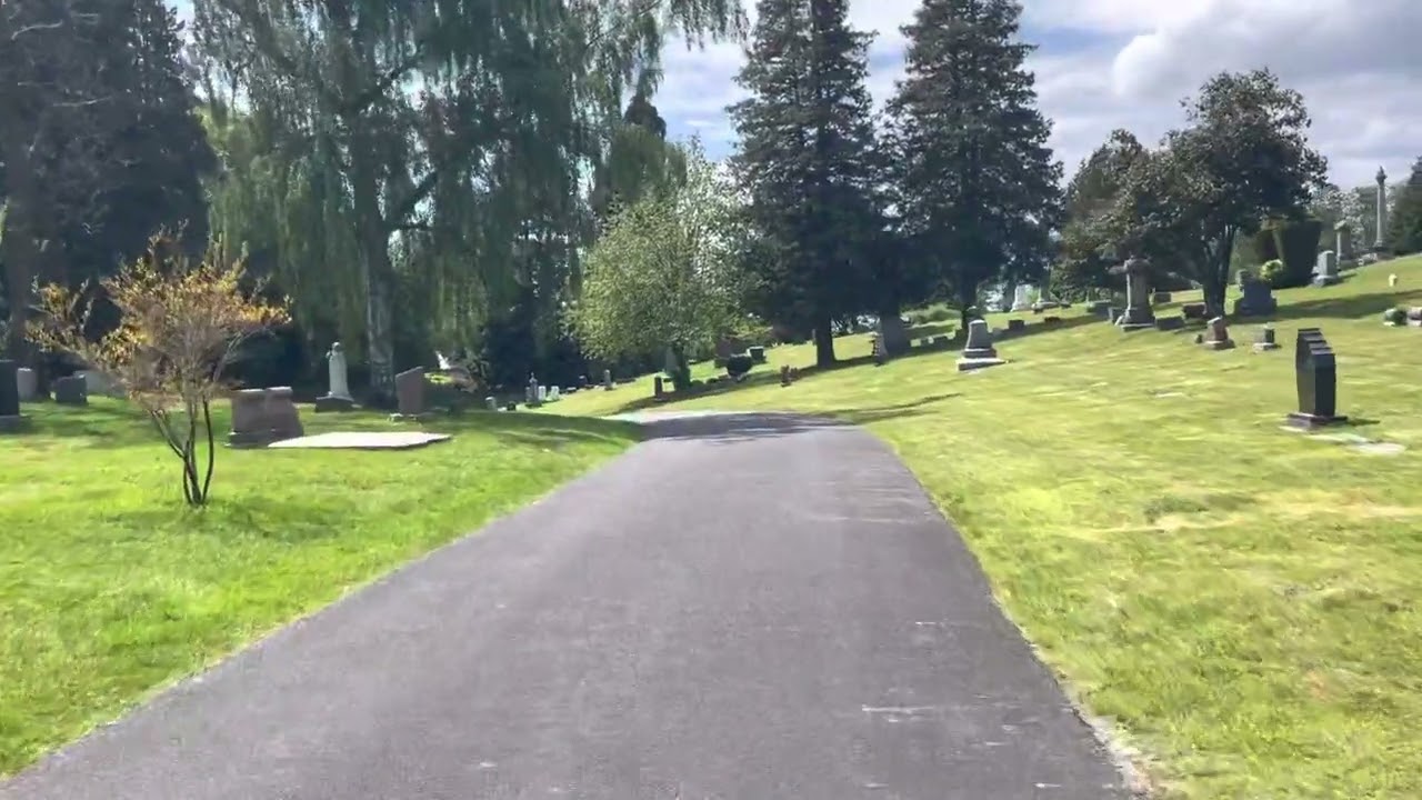 Longboard Lakeview Cemetery Seattle Rayne Longboards Aera Trucks Powell Peralta DH May 23, 2022