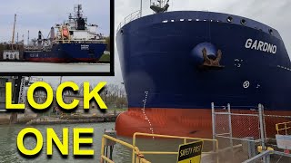 Polsteam Gardno crosses the road   Welland Canal