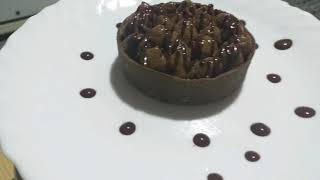 طارت بالشوكلاط طريقة التزيين على طريقة الشاف اريناس tarete au chocolat