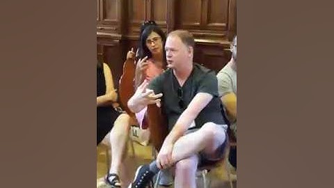 Discussion /  Linguistic Universals: are there such things?