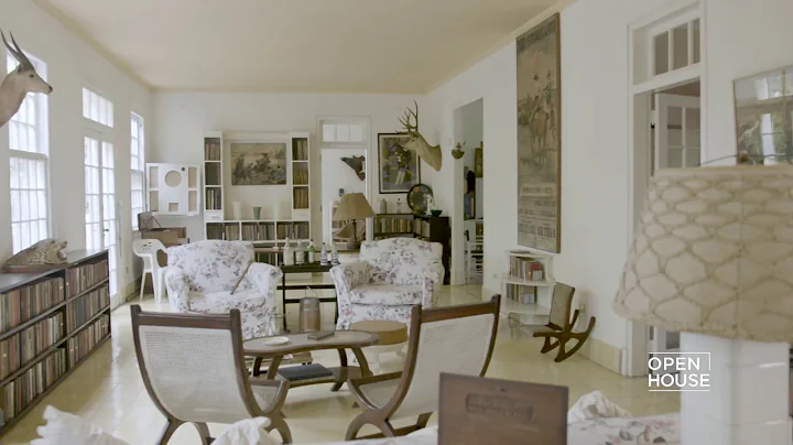Touring the Estate of Ernest Hemingway's Home in C...