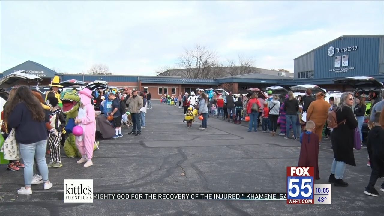 Turnstone Center hosts inclusive trunk-or-treat event for children of ...