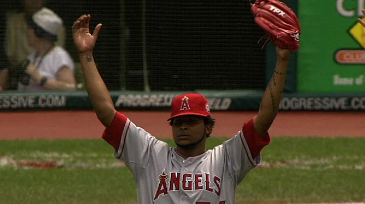 Santana no-hits the Cleveland Indians