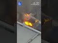 骨組みがむき出しの建物も…伊勢神宮近くの商店街で火事　消防車15台出動し消火活動続く　三重・伊勢市【上空からのヘリ映像】｜TBS NEWS DIG