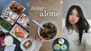 living alone diaries ೀ⋆˚｡🍞 | Baking with Julia, matcha & salt bread w/ the girls & yeel popup!