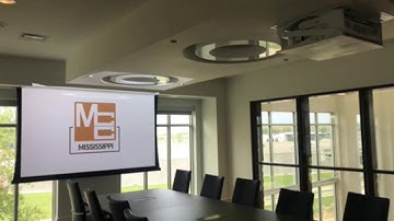 Ipad Control Demo Screen & Projector Lift